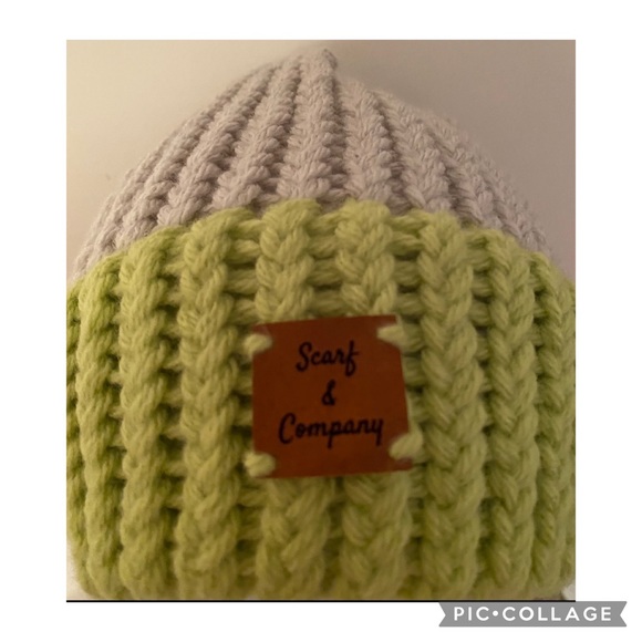NWT Loom Knitted Hats, Warm and cozy, Knitting, Unisex item, Handmade by Seller. - Picture 3 of 4